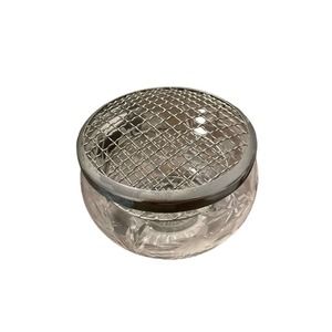 Stuart crystal bowl with flower top insert